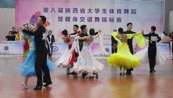 刻苦训练篮球时如何避免受伤的建议_1